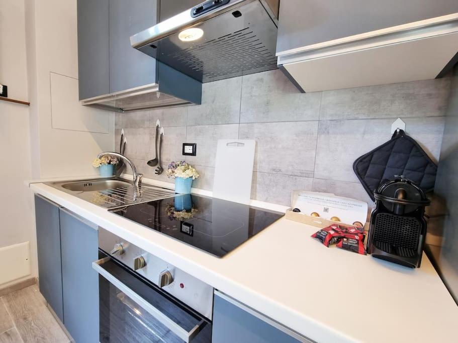 Intero Giulietta - Fiera Ospedale Borgo Roma - Free Parking - Free Wi-fi Apartment *